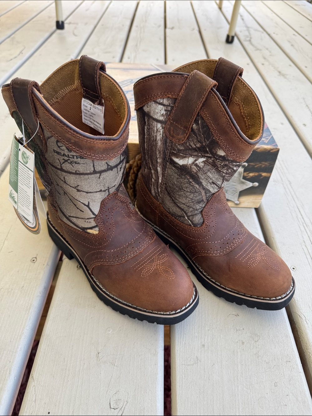 Itasca Brown Leather & Camo Pull-On Kids Western Boots